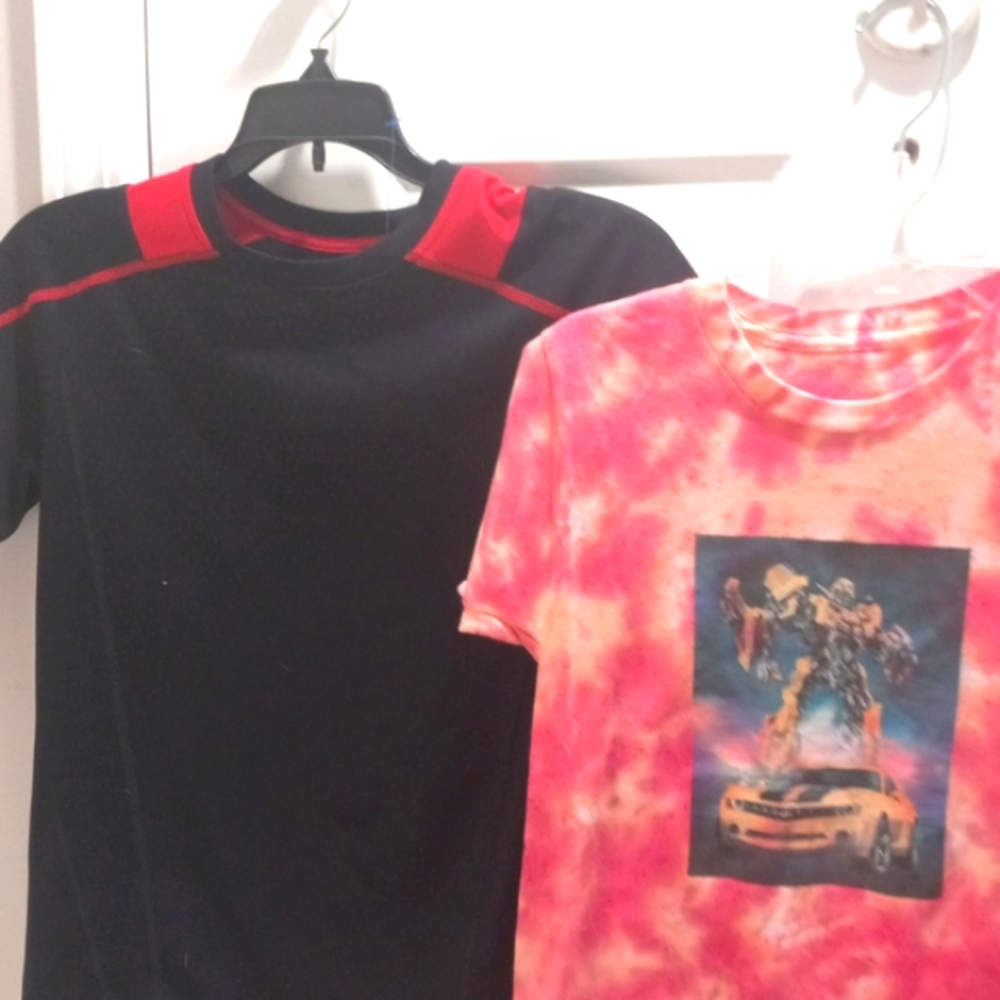Fila Sz Boys Med 10/12  Two T Shirts